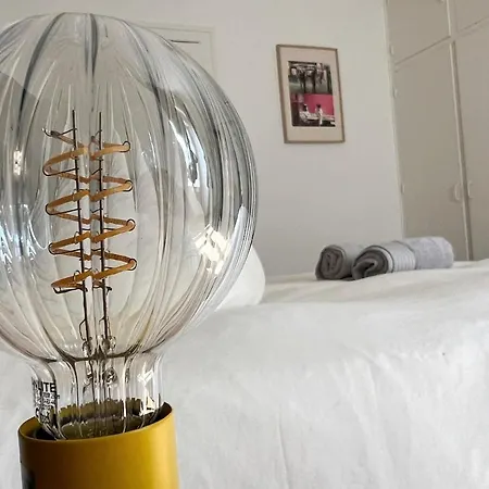 Le Petit Cambronne Hyper Center Apartamento *