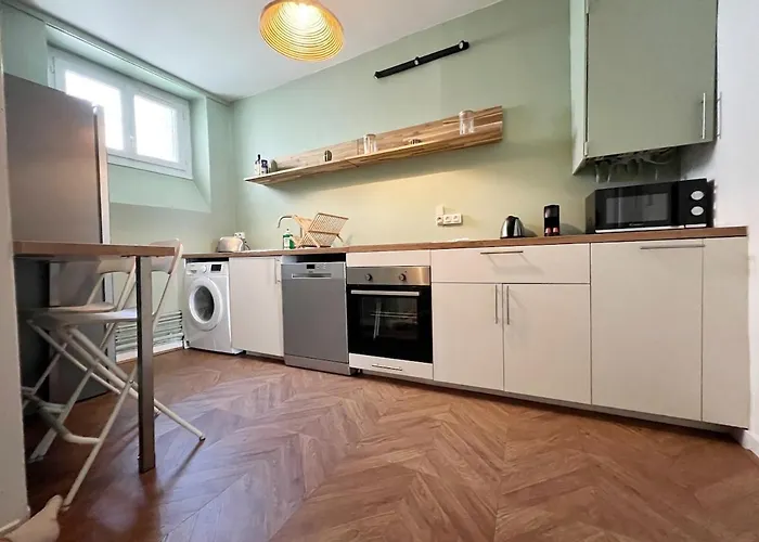 Le Petit Cambronne Hyper Center Apartmán